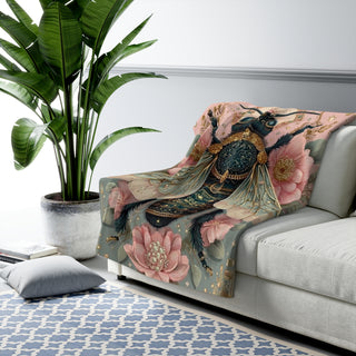 Pink Bee Floral Sherpa Blanket g
